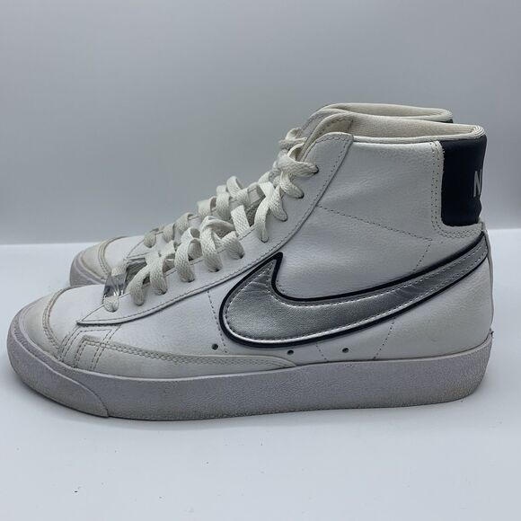 Nike Blazer Mid 77 Essential White Metallic Silver DH0070-100 Womens Size 8 - Picture 1 of 8